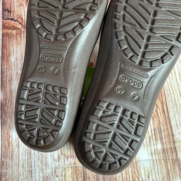 Crocs MAMMOTH LEOPARD Womens Size 7 Brown Ballet Flats Slip On Shoes Loafers - Picture 9 of 10